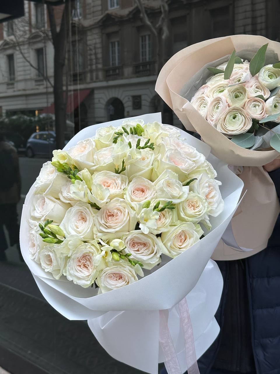 White cloud 35 white o hara rose&fresia